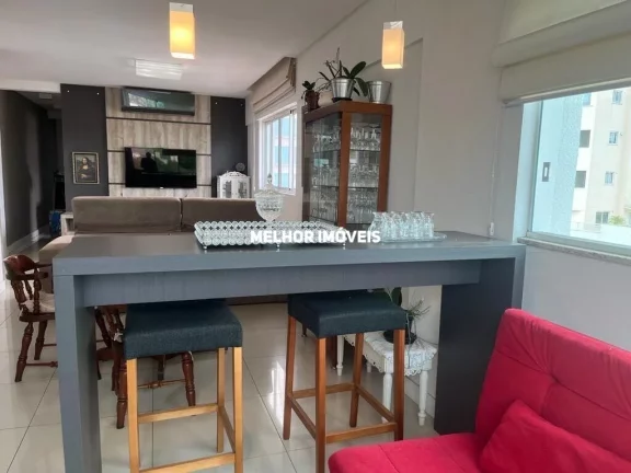 Imagem Apartamento com 03 Suítes e 02 Vagas de Garagem Privativas no Centro de Balneário Camboriú-SC