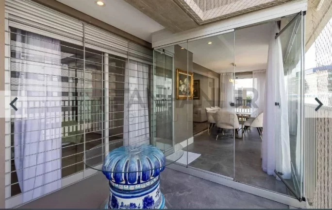 Imagem Venha se encantar com este apartamento deslumbrante, com projeto assinado pelo renomado escritório norueguês SPOL Architects, localizado nos prestigia