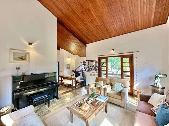 Imagem Casa com 4 quartos (3 suítes) à venda, 359 m² - Fazendinha - Granja Viana - Carapicuíba/SP