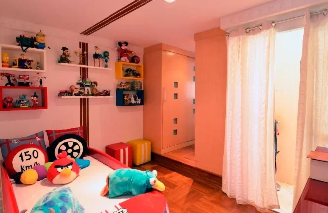 Imagem Apartamento 190 M², 3Q, 3 suítes, face norte, elevador privativo, 5 banheiros, 4 vagas, piscina, academia, sauna, quadra, salão de festas e jogos.
