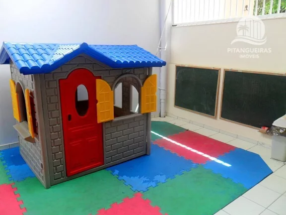 Imagem PITANGUEIRAS- UMA QUADRA DO MAR , LOCALIZAÇÃO ESPETACULAR , 02 VAGAS DE GARAGEM NO PRÉDIO.