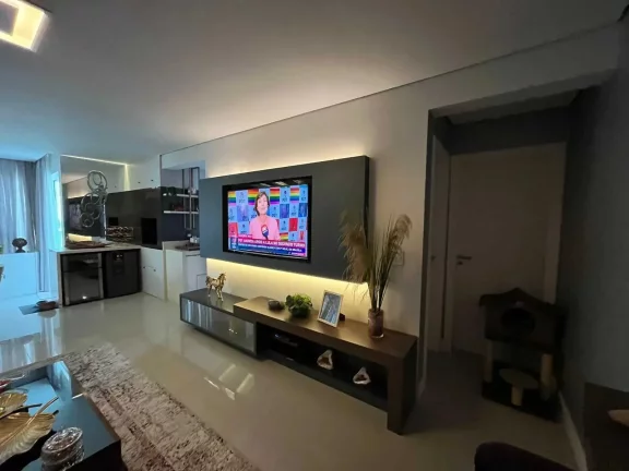 Imagem Apartamento alto padrão com 3 suítes e 3 vagas de garagem em Balneário Camboriú/SC
