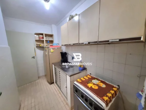 Imagem PITANGUEIRAS- UMA QUADRA DO MAR , COM GARAGEM NO PRÉDIO , CONDOMÍNIO BAIXO.