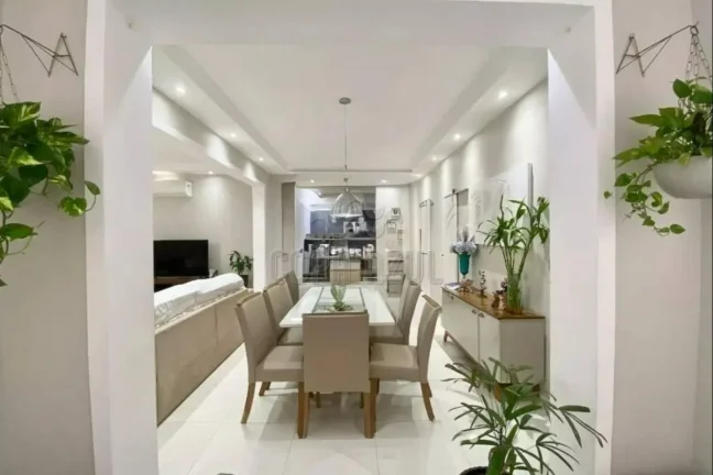 Imagem Copacabana - Residencial › Apartamento com 4 quarto(s) a Venda