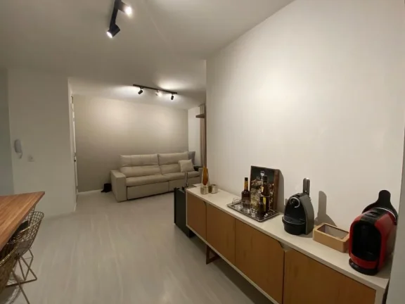 Imagem Belissimo apartamento todo em porcelanato e todo decorado, pronto para morar contendo ampla sala 2 a...