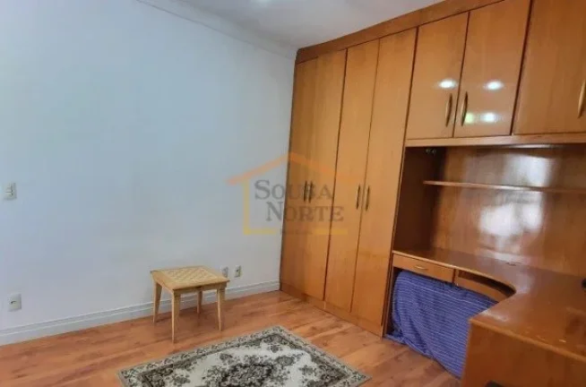 Imagem Apartamento resultante da junção de duas unidades com 183 m², 3 dormitórios, sendo 3 suites, 3 b...