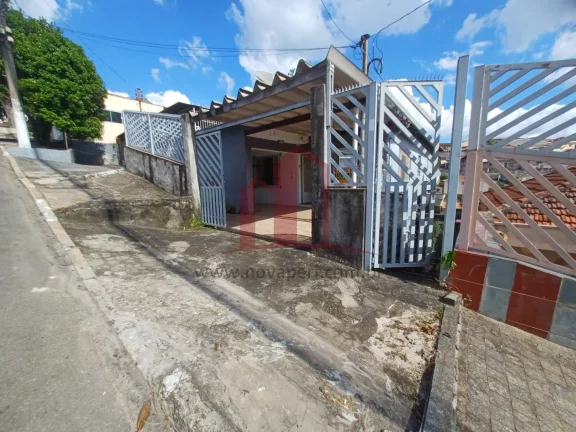 Imagem Casa à venda no Centro de Franco da Rocha-SP: 4 quartos, 1 sala, 2 banheiros, 2 vagas de garagem, 202,00 m² de área.