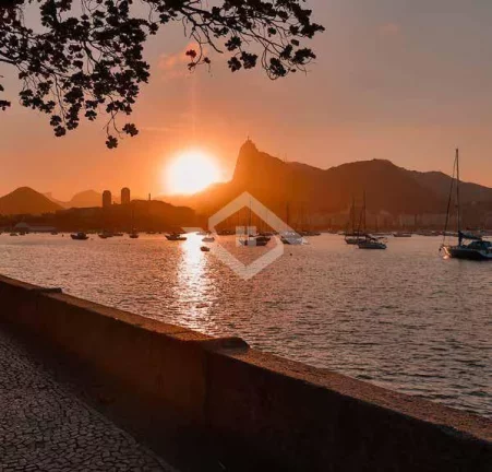 Imagem Apartamento Estilo Art Déco de 1 Quarto para Venda na Urca