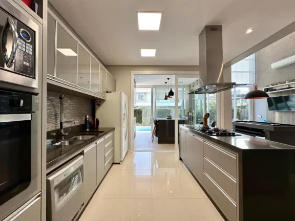Imagem Sobrado 5 Dormitórios - Bairro Novo Louro