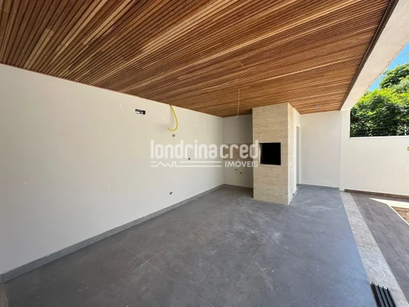 Imagem Sobrado de Alto Padrão em Condomínio Completo com 3 Suítes, Piscina Privativa, 4 Vagas e Lazer Exclusivo com Segurança 24h