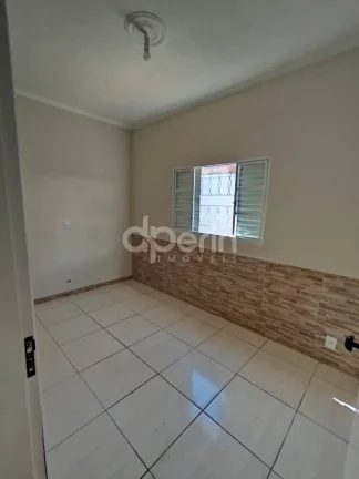 Imagem CASA À VENDA - PARQUE DOURADINHO