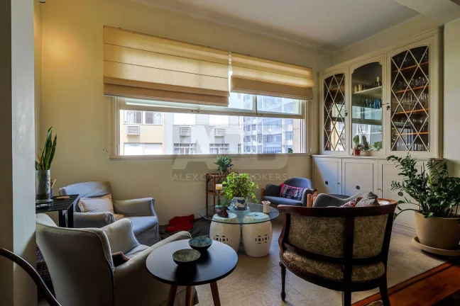 Imagem Apartamento à venda em Copacabana, 197m2, 4 quartos, 1 suíte, 1vaga.