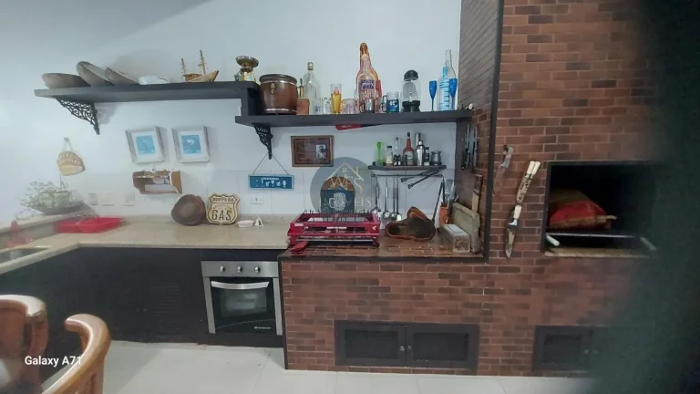 Imagem Casa para Venda em Itanhaém, Cibratel I, 5 dormitórios, 1 suíte, 3 banheiros, 3 vagas