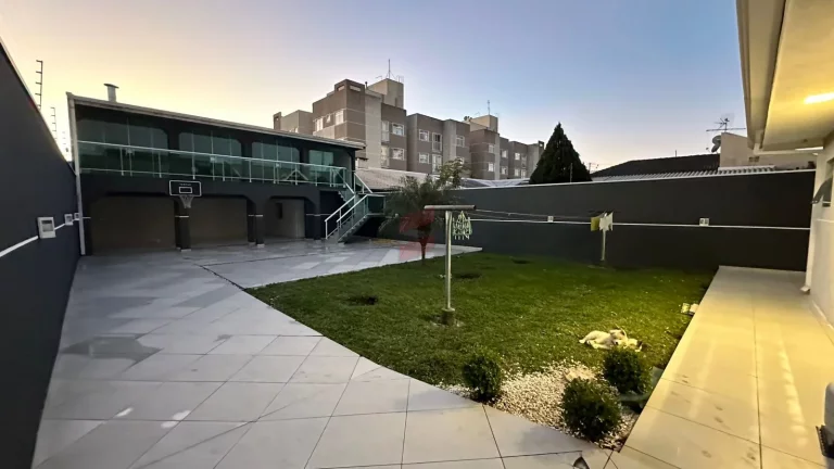 Imagem CASA com 3 dormitórios à venda com 576m² por R$ 1.630.000,00 no bairro Vargem Grande - PINHAIS / PR