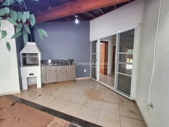 Imagem Ótima oportunidade com um preço imperdível!!

Esta casa está localizada em um condomínio fechad...