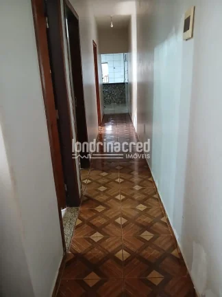 Imagem Casa à venda, Jardim Paraiso, Bela Vista do Paraíso, com dois dormitórios, sala, cozinha, banheiro, 228 metros de terreno e 120 metros de construção.