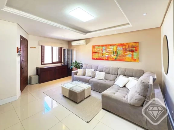 Imagem Casa completa com piscina em rua tranquila em um terreno de 200 m².

Residência no bairro Espírit...
