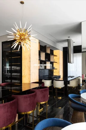 Imagem Apartamento á venda com 3 Suites no Centro de Balneário Camboriú