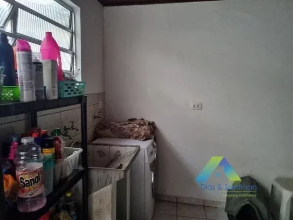 Imagem SANTO ANDRÉ Sobrado 240M², 2 dormitórios, churrasqueira, 5 vagas de garagem, ótima localização e valor !!