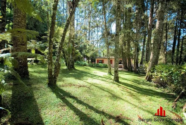 Imagem Casa a Venda Na Região do Chantal, em Campos do Jordão.