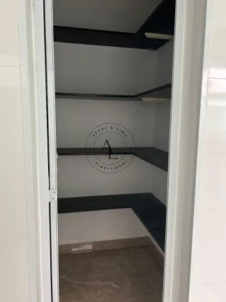 Imagem Casa Elegante em Condomínio Fechado em Valinhos: Conforto, Segurança e Qualidade de Vida!