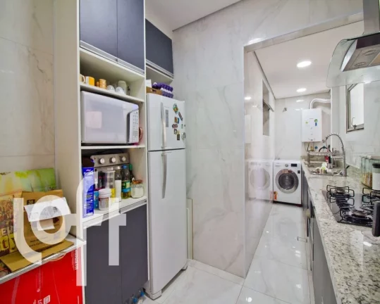 Imagem Apartamento reformado em Higienópolis com 2 quartos ( 1 suíte ) e 2 vagas, 81m²
