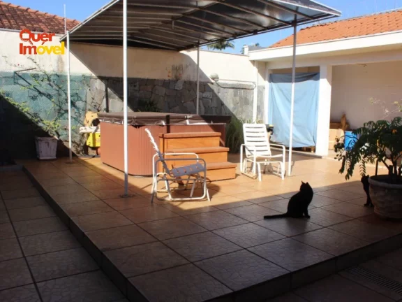 Imagem Imperdível oportunidade! Casa à venda em Ribeirão Preto-SP, bairro Parque Residencial Lagoinha. 3 quartos, 1 suíte, 2 salas, 3 banheiros, 2 vagas de garagem, 420 m².