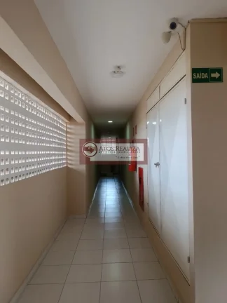 Imagem Vendo Oportunidade no Guarapiranga. Apartamento de 2 dormitórios, Sala, cozinha,Banheiro, área de serviço, 1 vaga de garagem, por R$. 150.000, aceita carro e moto como parte de pagamento, próximo ao parque Guarapiranga. Oportunidade.