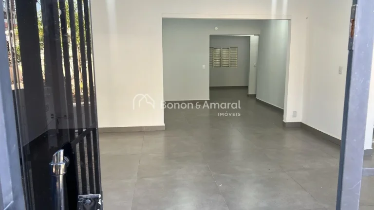 Imagem Casa Comercial para Locação, 6 salas, 4 vagas, saída para a Rod.D.Pedro e Shopping Galleria
Casa ...