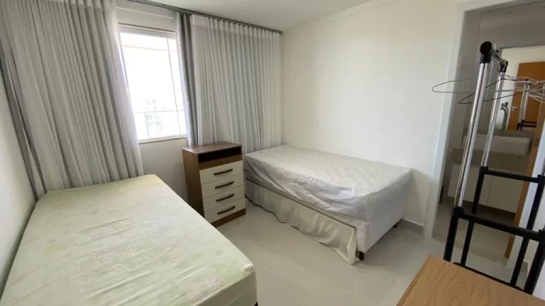 Imagem Cobertura Linear, 04 Quartos, 02 Suites, Area de Lazer, Jacuzzi, 03 Vagas de Garagem, Vista p/ o Mar, Praia do Morro, Guarapari - ES