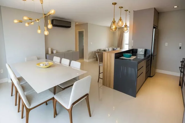 Imagem Apartamento com localização privilegiada! 2 suítes e 1 vaga dupla no Centro de Balneário Camboriú