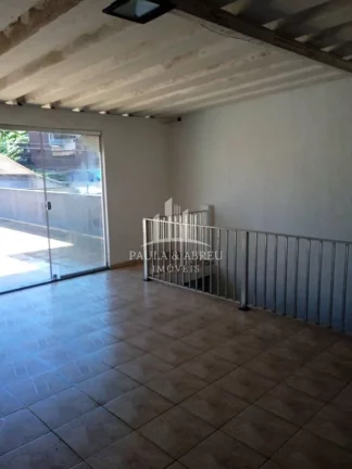 Imagem Casa Assobradada 180m², 1 Salão Comercial(39m²), 2 Quartos, sala, cozinha, 1 Cômodo menor, Lavanderia, 1 Banheiro, 2 Vagas, no São Jorge do Guapituba, Mauá-SP