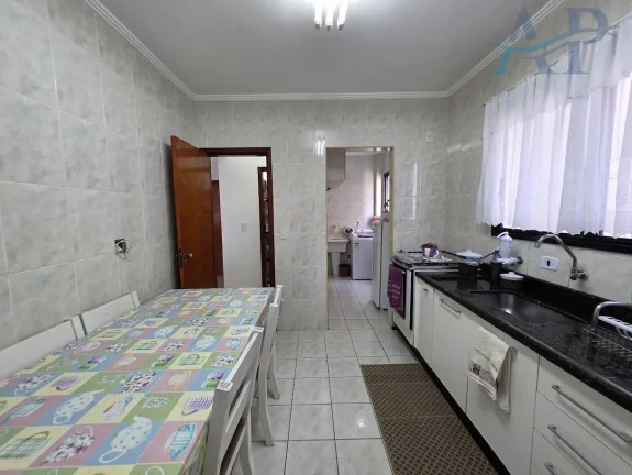 Imagem Apartamento com 2 Dormitórios na Guilhermina em Praia Grande