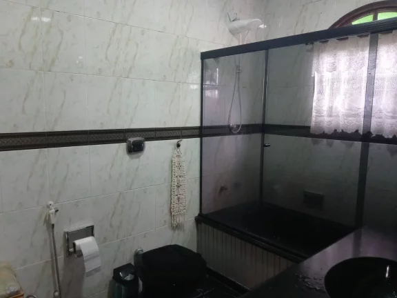 Imagem VENDO ESTA LINDA CASA NO CENTRO DO CÔNEGO. NOVA FRIBURGO RJ.