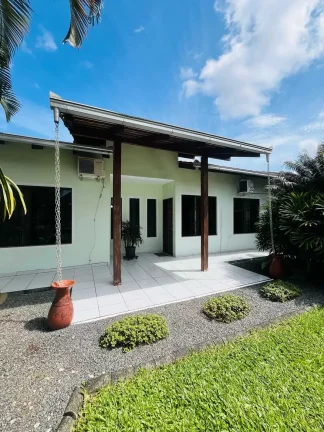 Imagem Casa com 2 dormitórios sendo 1 suíte e 10 vagas sendo 3 cobertas - Costa e Silva | Joinville/SC