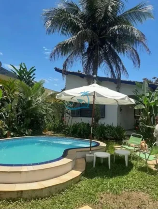 Casa com 3 dormitórios a venda no Lazaro em Ubatuba.