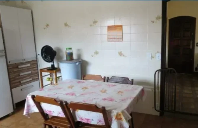 Imagem Casa para Venda em Itanhaém, Tupy, 5 dormitórios, 2 suítes, 2 banheiros, 10 vagas