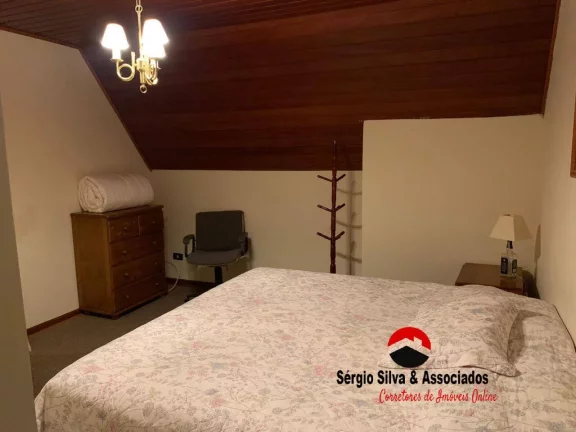 Imagem Casa para Locação Anual na Região do Alto do Capivari em Campos do Jordão.