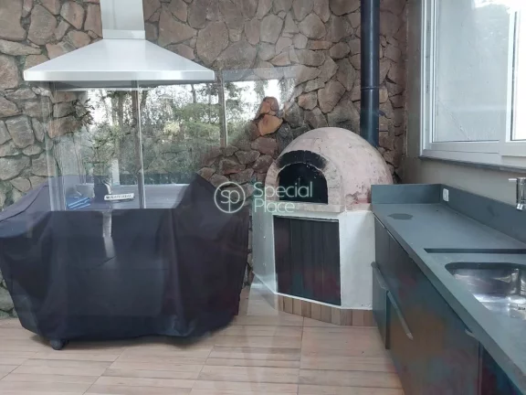 Imagem -Panamby - 433m² de área construída num terreno de 323m - 04 amplas suítes - sendo a principal c...