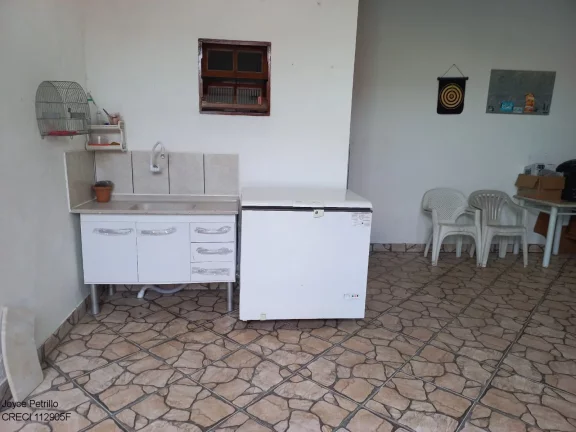 Imagem Casa 3 dormitórios e piscina, disponível para locação em Peruíbe.