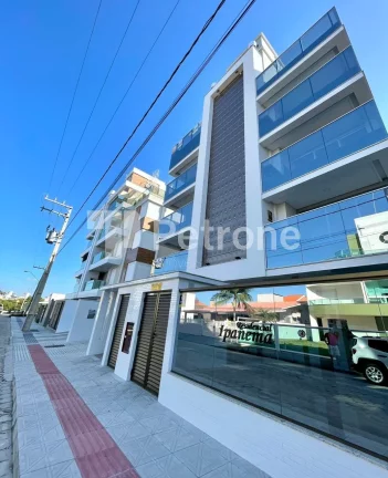 Apartamento de 02 dormitórios à venda com vista para o mar