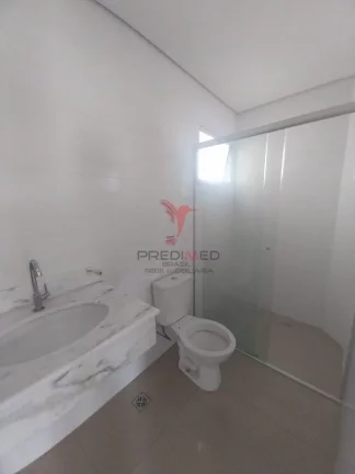 Imagem ...lt;br...gt;Apartamento a venda com 2 quartos sendo 1 su...iacute;te com blindex, sala, cozinha, b...