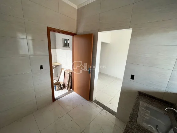 Imagem Ampla casa nova - 1 suíte e 2 quartos