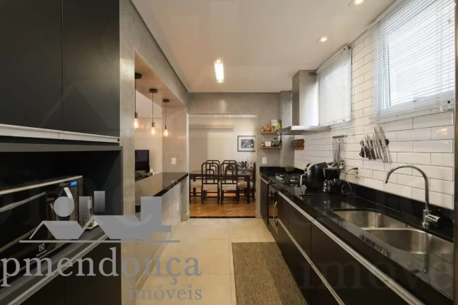 Imagem Apartamento na Rua Sabará com 3 quartos( 1 suíte ) e 1 vaga, 130m²