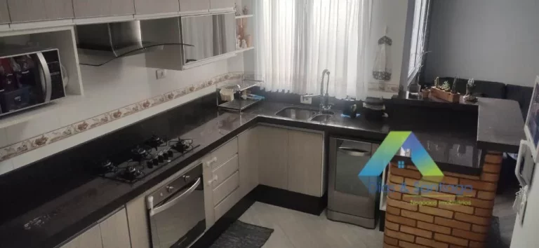 Imagem Santo André Cobertura 176M², 3 dormitórios, sendo 1 reversível, 1 suíte, 2 vagas, espaço gourmet, ótima localização e valor !!!
