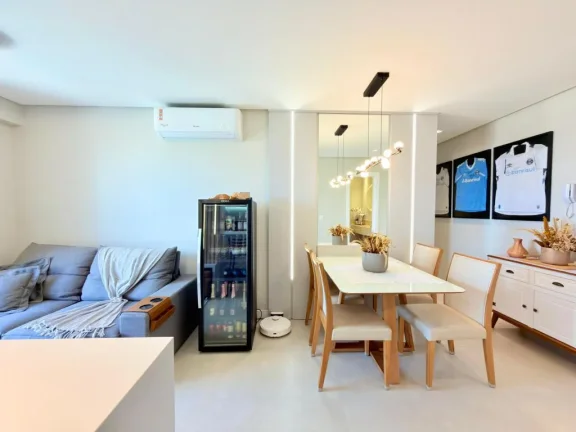 Imagem Apartamento 2Dórmitórios dependência - Bairro Zona Nova