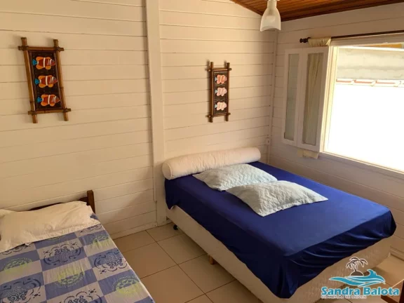 Imagem Bela casa a 250 metros da praia