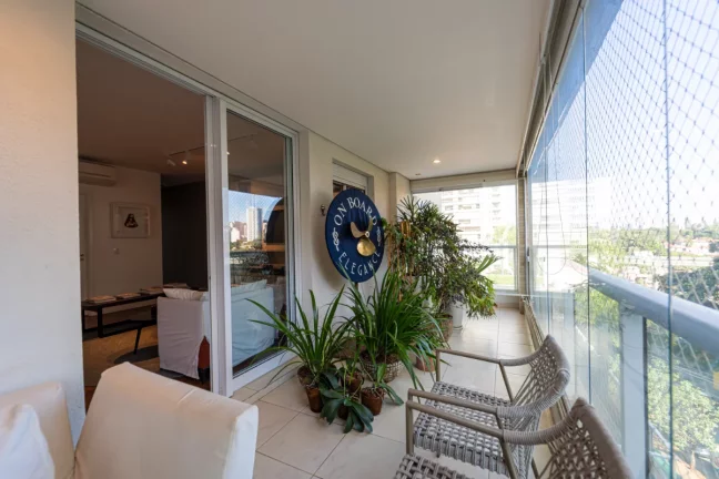 Imagem Apartamento com 3 Quartos à Venda, 233 m² em Campo Belo - São Paulo