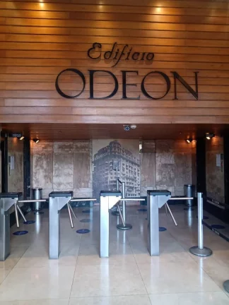 Imagem SALA COMERCIAL EM EDIFICIO HISTÓRICO NA CINELÂNDIA / IMÓVEL MOBILIADO