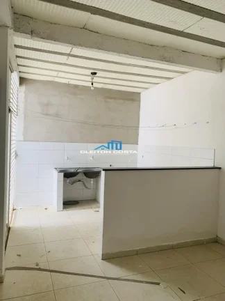 Imagem Casa para Venda em Feira de Santana, Tomba, 3 dormitórios, 1 suíte, 2 banheiros